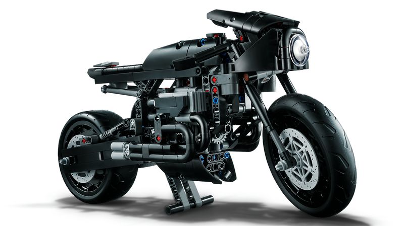 LEGO-Technic-THE-BATMAN---BATCYCLE