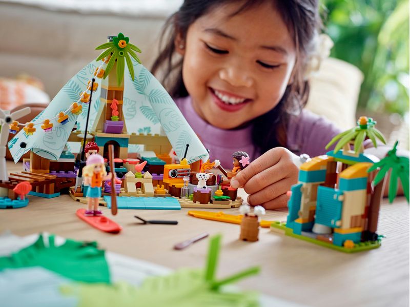 LEGO-Friends-Glamping-sulla-Spiaggia