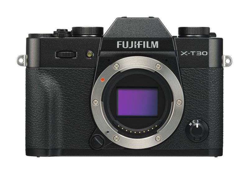 Fujifilm-X-T30-II-con-Obiettivo-FUJINON-XC15-45mm