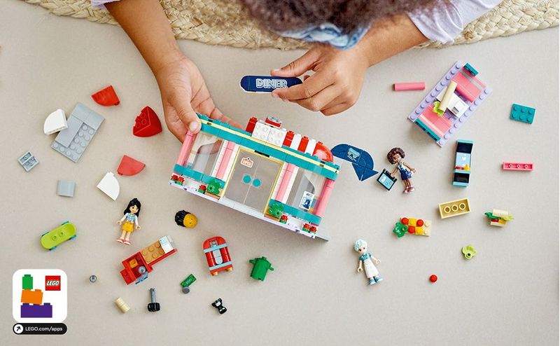 giochi-per-bambini-giocattoli-costruzioni-lego-idee-regalo-mattoncini-lego-lego-friends-personaggi-lego-mini-bamboline-giochi-per-bambina-giochi-bambina-6-anni-Mini-bambole-Liann-Aliya-e-Charli-ristorante-giocattolo-per-bambini-videogiochi