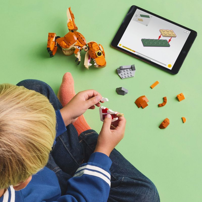 LEGO-Jurassic-World-Little-Eatie--T.-Rex-Dinosauro