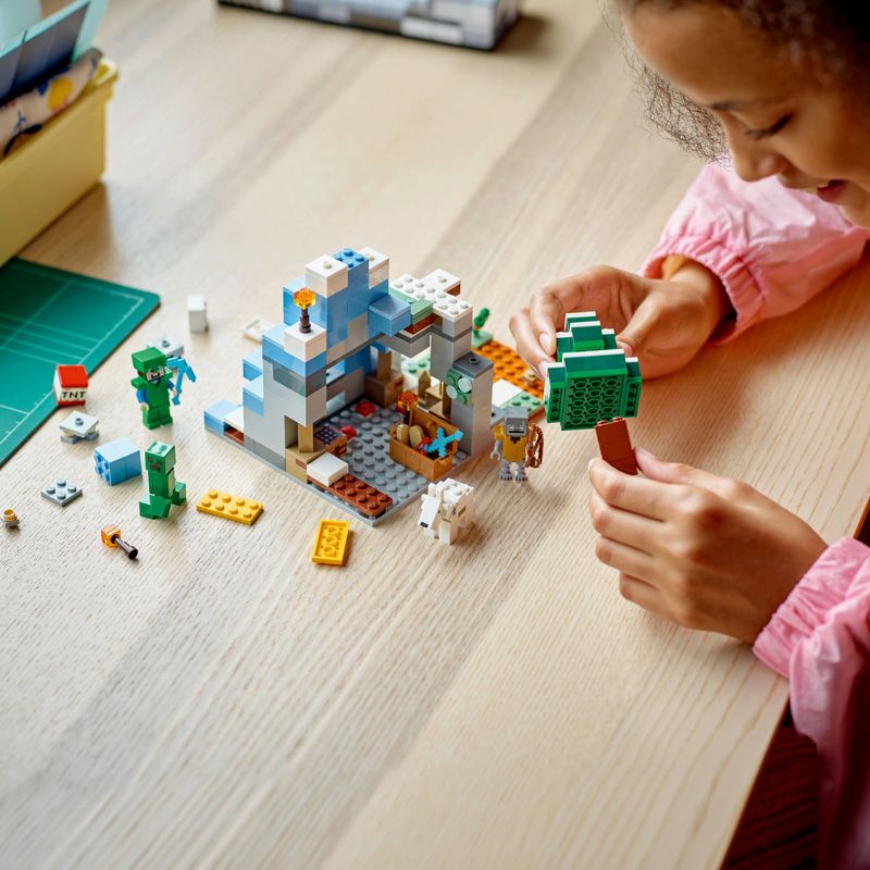 LEGO-Minecraft-I-picchi-ghiacciati