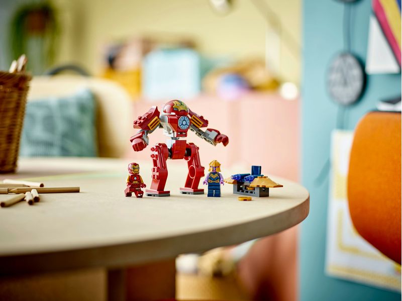 LEGO-Marvel-76263-Iron-Man-Hulkbuster-vs.-Thanos-Gioco-per-Bambini-4--Anni-Action-Figure-con-Aereo-Giocattolo-e-2-Minifigure