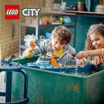 LEGO-City-60368-Esploratore-Artico-Grande-Nave-Giocattolo-Galleggiante-con-Elicottero-Gommone-Sottomarino-e-Relitto-Barca