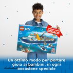 LEGO-City-60368-Esploratore-Artico-Grande-Nave-Giocattolo-Galleggiante-con-Elicottero-Gommone-Sottomarino-e-Relitto-Barca