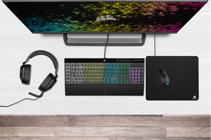 Corsair-4-1-Gaming-Bundle-tastiera-Mouse-incluso-USB-QWERTY-Italiano-Nero