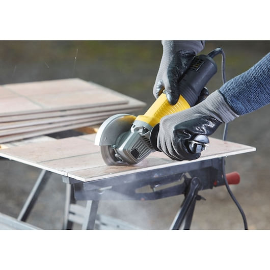 Stanley-Fatmax-Smerigliatrice-Fmeg-210K
