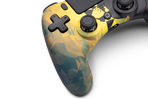 Panthek-PlayStation-4-Controller-Wired-Giallo-e-Nero