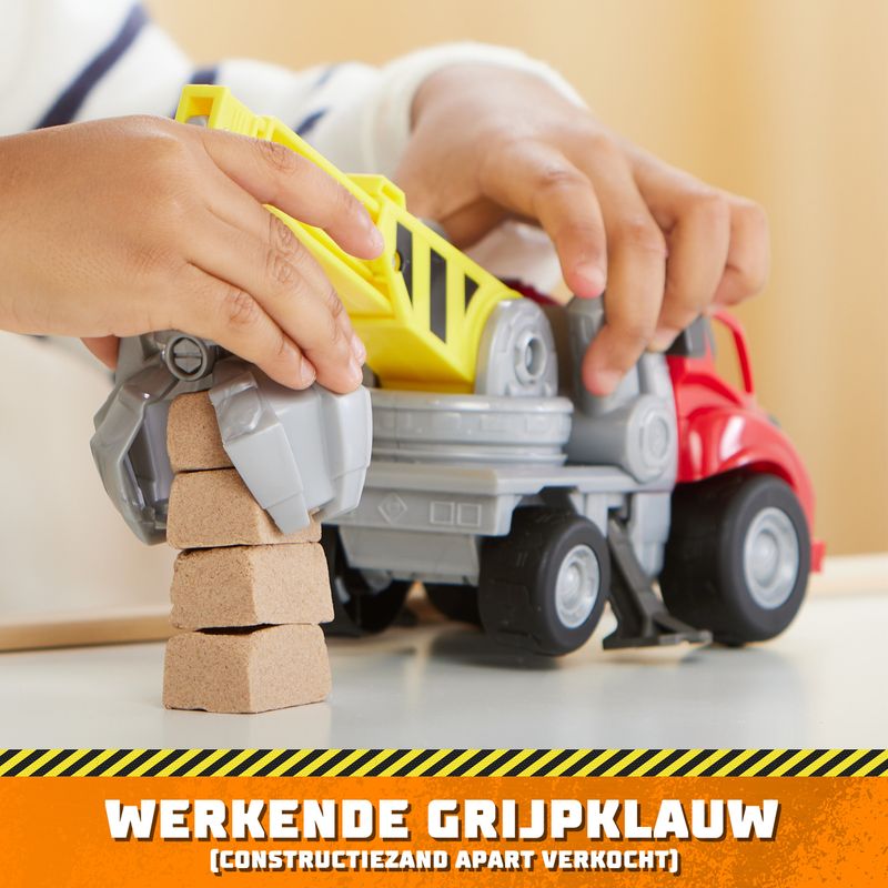 Rubble--Crew-Charger’s-Crane-Grabber