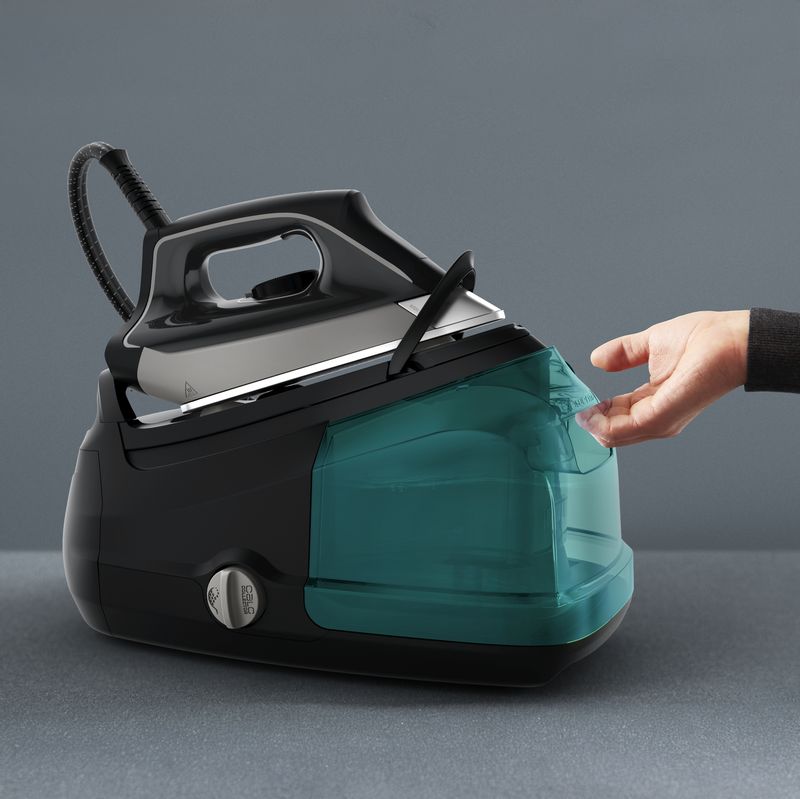 Rowenta-DG8627-Ferro-da-Stiro-con-Caldaia-a-Vapore-Professionale-Potenza-2400-Watt-Funzione-Vapore-Verticale-colore-Nero-e-Verde