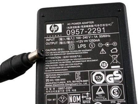 HP-0957-2291-adattatore-e-invertitore-Interno-15-W-Nero