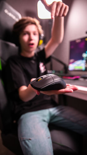 SteelSeries-Rival-3-Wireless-Optisk-TrAÆAaAaAA¥dlAÆAaAaAA¸s-Sort