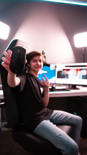 SteelSeries-Rival-3-Wireless-Optisk-TrAÆAaAaAA¥dlAÆAaAaAA¸s-Sort