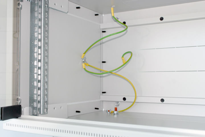 AA¢A¢aA¬AA¢-1-teilig-zerlegt--Aufbauzeit-ca.-5-10min--AA¢A¢aA¬AA¢-2x-Lochrasterprofile-19--AA¢A¢aA¬AA¢-H580xB550xT400mm-AA¢A¢aA¬AA¢-Schl