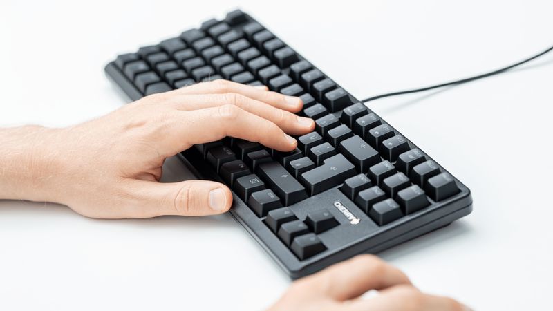 CHERRY-G80-3000N-RGB-TKL-tastiera-Universale-USB-QWERTZ-Tedesco-Nero