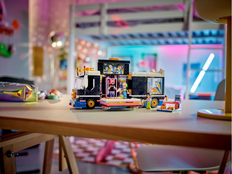 LEGO-Friends-42619-Tour-Bus-delle-Pop-Star-Giochi-per-Bambini-8--Modello-da-Costruire-di-Autobus-Giocattolo-e-4-Mini-Bamboline