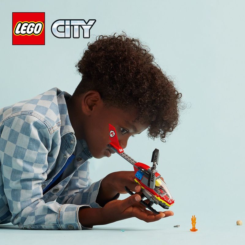 LEGO-City-60411-Elicottero-dei-Pompieri-Veicolo-Giocattolo-con-2-Elementi-Lancia-Acqua-e-Minifigure-Giochi-per-Bambini-5-