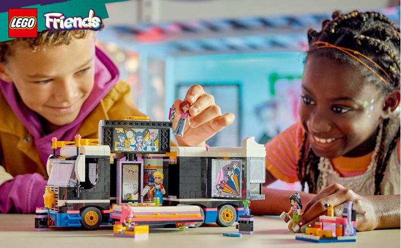 LEGO-Friends-42619-Tour-Bus-delle-Pop-Star-Giochi-per-Bambini-8--Modello-da-Costruire-di-Autobus-Giocattolo-e-4-Mini-Bamboline