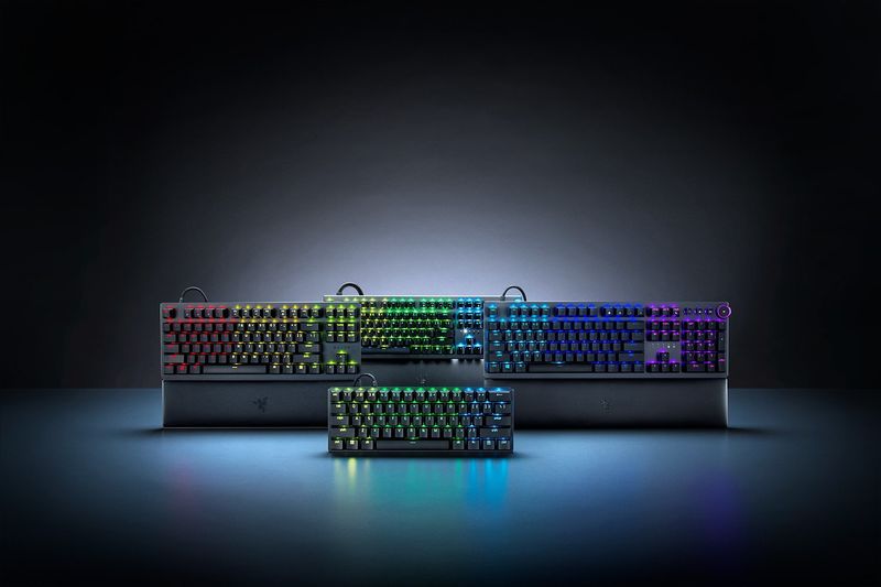 Mini-tastiera-Razer-Huntsman--interruttori-ottici-analogici-cablato-USB-layout-tedesco-RGB-