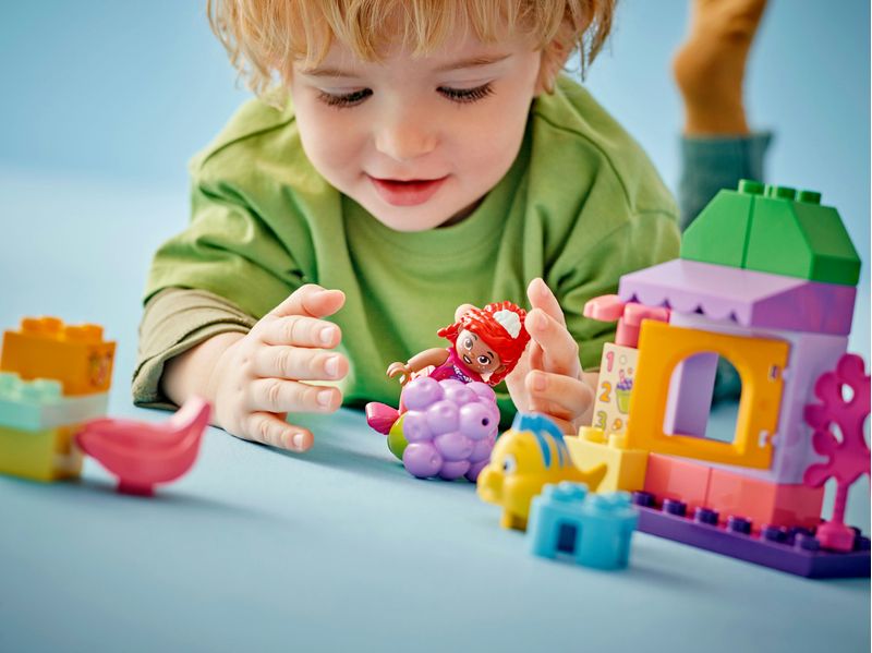 LEGO-DUPLO-Disney-Il-Chiosco-del-CaffAA--di-Ariel-e-Fabius-10420