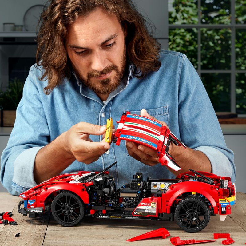 LEGO-Technic-Ferrari-488-GTE-Af-Corse--51