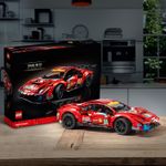 LEGO-Technic-Ferrari-488-GTE-Af-Corse--51