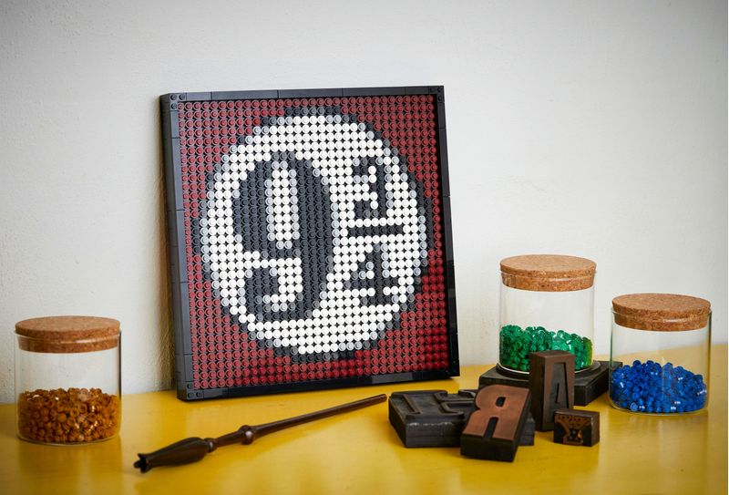 LEGO-ART-Harry-Potter-Hogwarts-Crests---31201