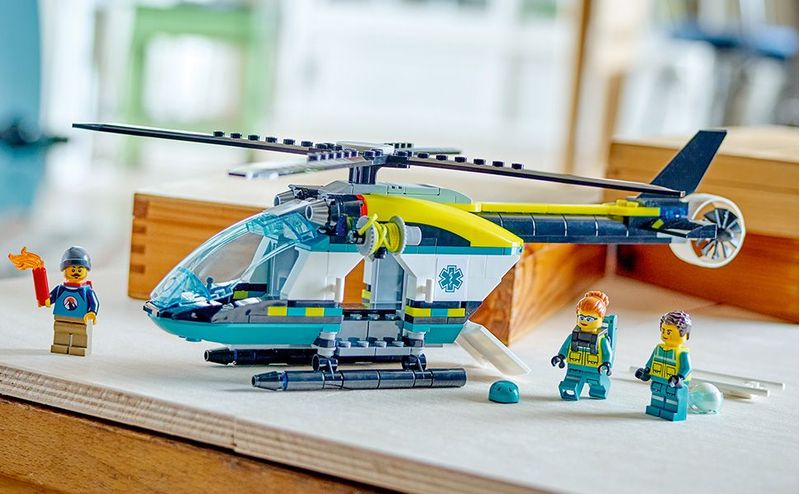 LEGO-City-60405-Elicottero-di-Soccorso-di-Emergenza-Set-con-Veicolo-Giocattolo-con-Rotori-e-Verricello-Giochi-per-Bambini-6-