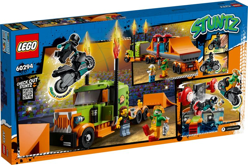 LEGO-City-Truck-dello-Stunt-Show