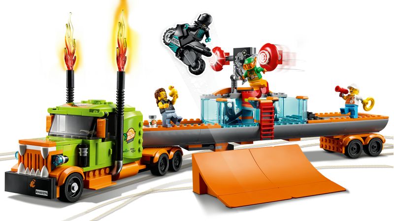 LEGO-City-Truck-dello-Stunt-Show