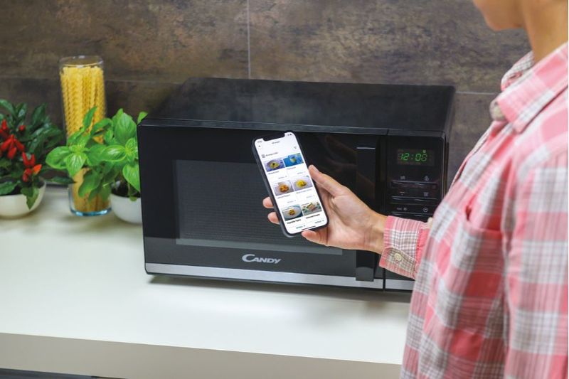 Candy-Moderna-CMGA23TNDB-Superficie-piana-Microonde-con-grill-23-L-900-W-Nero