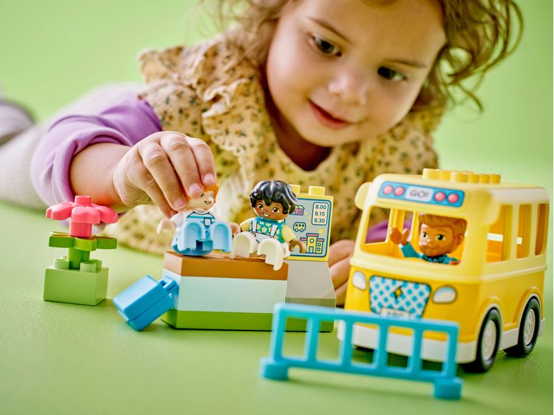 LEGO-DUPLO-10988-Lo-Scuolabus-Gioco-Educativo-con-Veicolo-e-Personaggi-Regalo-Didattico-per-Bambini-e-Bambine-da-2--Anni