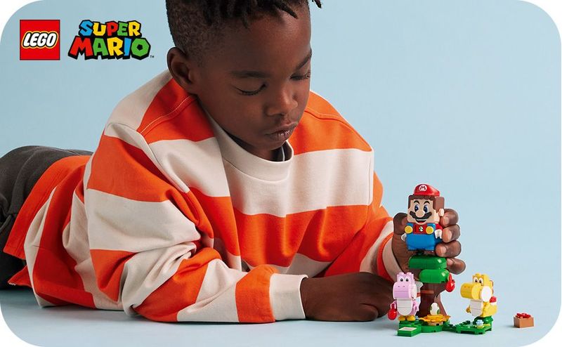 LEGO-Super-Mario-71428-Pack-di-Espansione-Yoshi-nella-Foresta-Fuovolosa-Giochi-per-Bambini-di-6--con-2-Personaggi-Giocattolo