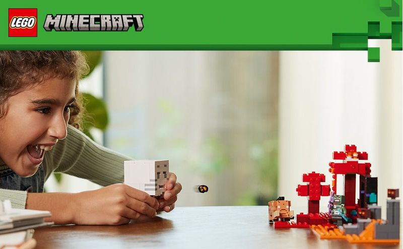 LEGO-Minecraft-21255-Agguato-nel-Portale-del-Nether-Gioco-per-Bambini-di-8--Anni-Set-con-Scene-di-Battaglia-e-Personaggi