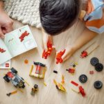 LEGO-NINJAGO-71789-Battaglia-su-Auto-e-Moto-di-Kai-e-Ras-Veicoli-Giocattolo-con-2-Minifigure-Giochi-Ninja-per-Bambini-4--Anni