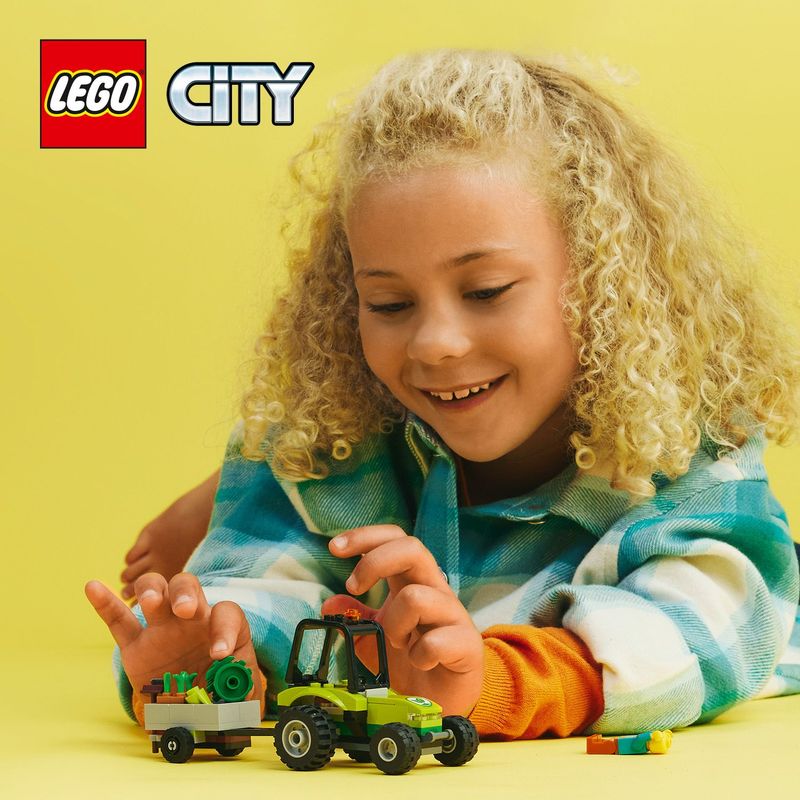 LEGO-60390-City-Trattore-del-Parco-con-Rimorchio-Giocattolo-Giochi-per-Bambini-dai-5-Anni-in-su-con-Minifigure
