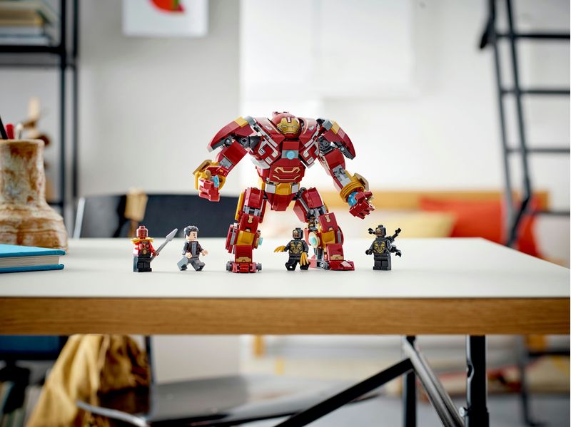 LEGO-76247-Marvel-Hulkbuster--La-Battaglia-di-Wakanda-Set-con-Action-Figure-Mech-e-Minifigure-di-Hulk-Giochi-per-Bambini-Bambine-Ragazzi-