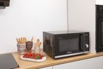 Candy-Moderna-CMGA23TNDB-ST-Superficie-piana-Microonde-con-grill-23-L-900-W-Nero