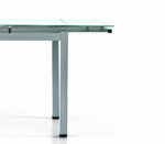 Konte.Design-Tavolo-Rapallo-in-metallo-grigio-e-piano-in-vetro-bianco-allungabile-110x70cm