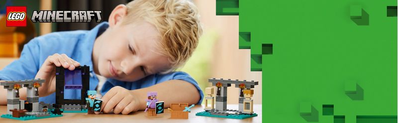 LEGO-Minecraft-21252-L-Armeria-con-Personaggio-Alex-Accessori-e-Armi-Giocattolo-per-Bambini-di-7--Anni-e-Fan-del-Videogioco