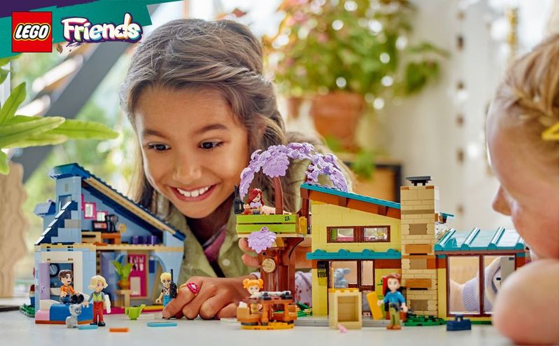 LEGO-Friends-42620-Le-Case-di-Olly-e-Paisley-Giochi-per-Bambini-di-7--Anni-con-2-Case-Giocattolo-da-Costruire-e-6-Personaggi