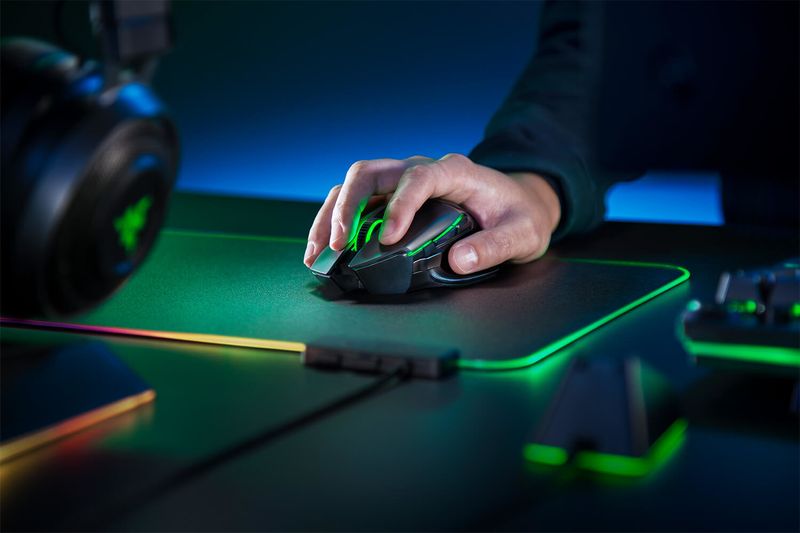 Razer-Basilisk-Ultimate-Mouse-Rf-Wireless-Ottico-20000-Dpi-Mano-Destra