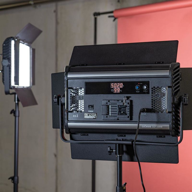 Dorr-DLP-100W-Set-Luce-Continua-LED