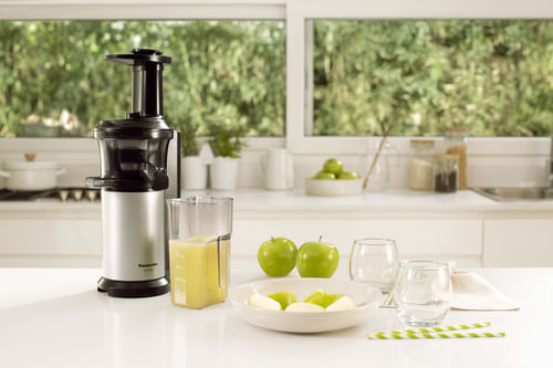 Panasonic-MJ-L500-Slow-Juicer-Estrattore-di-Succo-senza-Lame-150-W-Acciaio-Inox