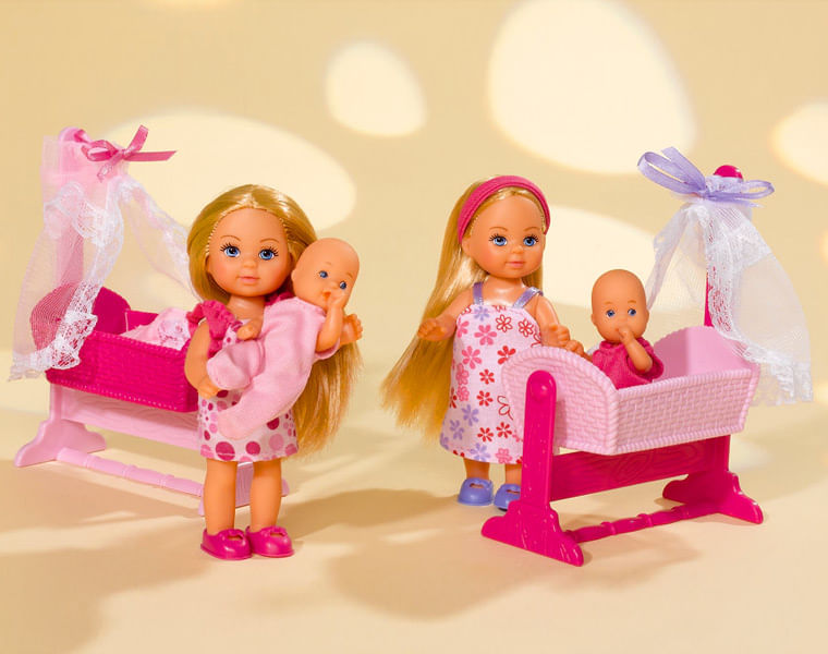 Simba-Toys-Evi-Love-Bambola-con-Bambino-Culla-e-Accessori-2-Modelli