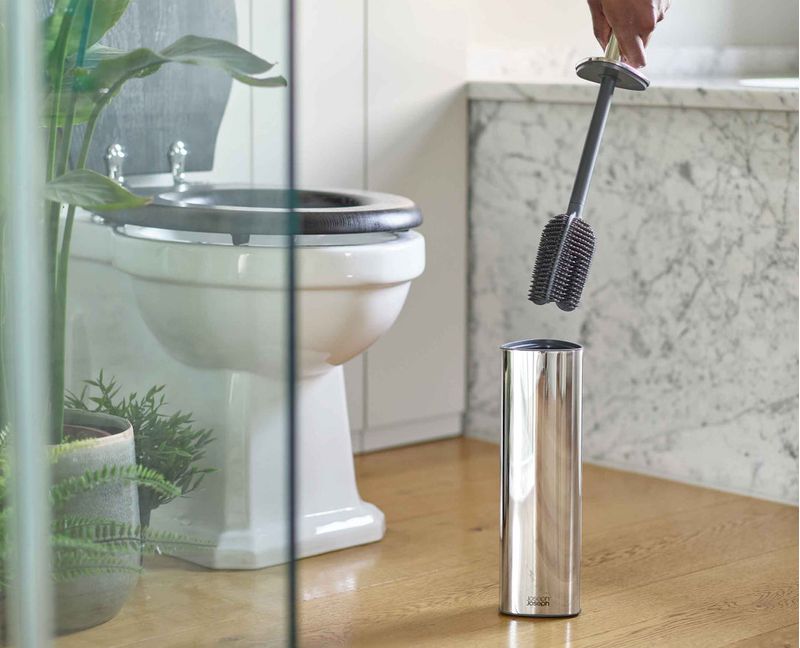 Joseph-Joseph-Flex-360-Scopino-per-WC-Inox