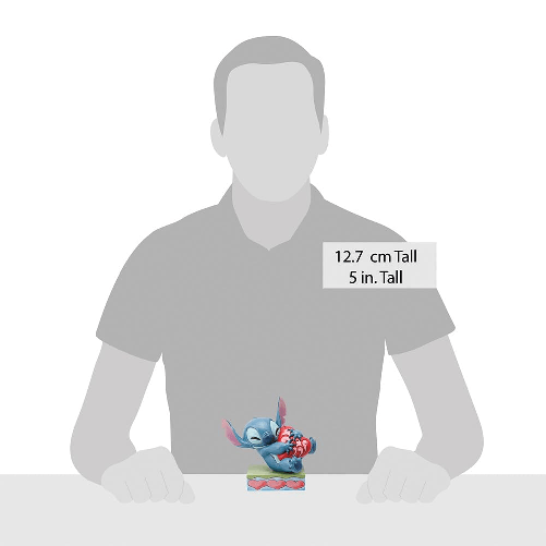 Disney-Traditions-Lilo-e-Stitch-Stitch-che-Abbraccia-un-Cuore