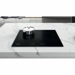 Whirlpool-WSQ2160NE-piano-cottura-a-induzione-in-vetroceramica