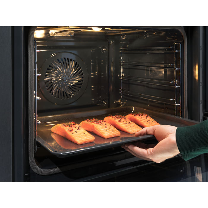 Electrolux-KOBBS39WX-Steamboost-800-Forno-combinato-a-vapore-cm.-60-litri-70-Classe-A-inox