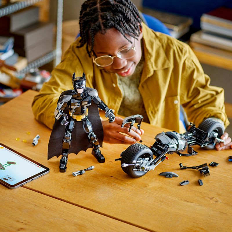 LEGO-DC-Il-Personaggio-Costruibile-di-Batman-con-Bat-Pod-Moto-e-Action-Figure-Giocattolo-da-Il-Cavaliere-Oscuro-da-Costruire-Regalo-da-Supereroi-per-Bambini-Bambine-e-Adulti-da-Collezione-76273